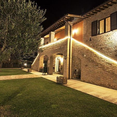 Bed and Breakfast Il Casale Della Fornace Бастія-Умбра Екстер'єр фото