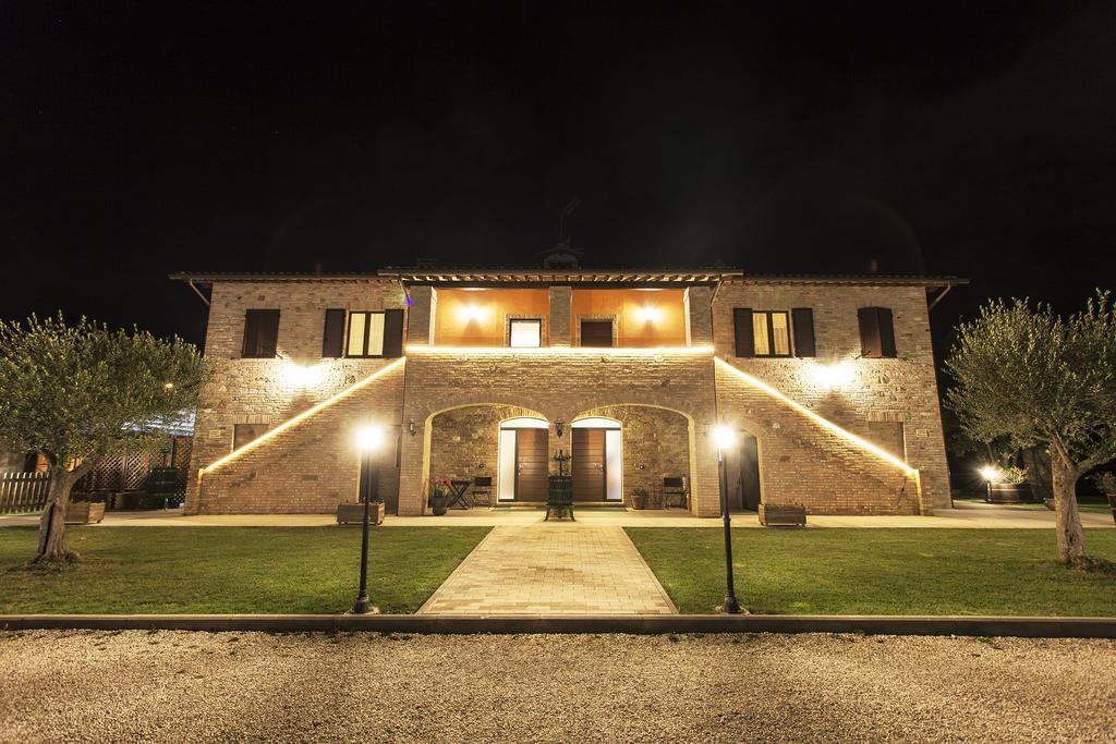 Bed and Breakfast Il Casale Della Fornace Бастія-Умбра Екстер'єр фото