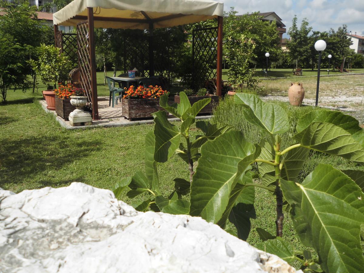Bed and Breakfast Il Casale Della Fornace Бастія-Умбра Екстер'єр фото
